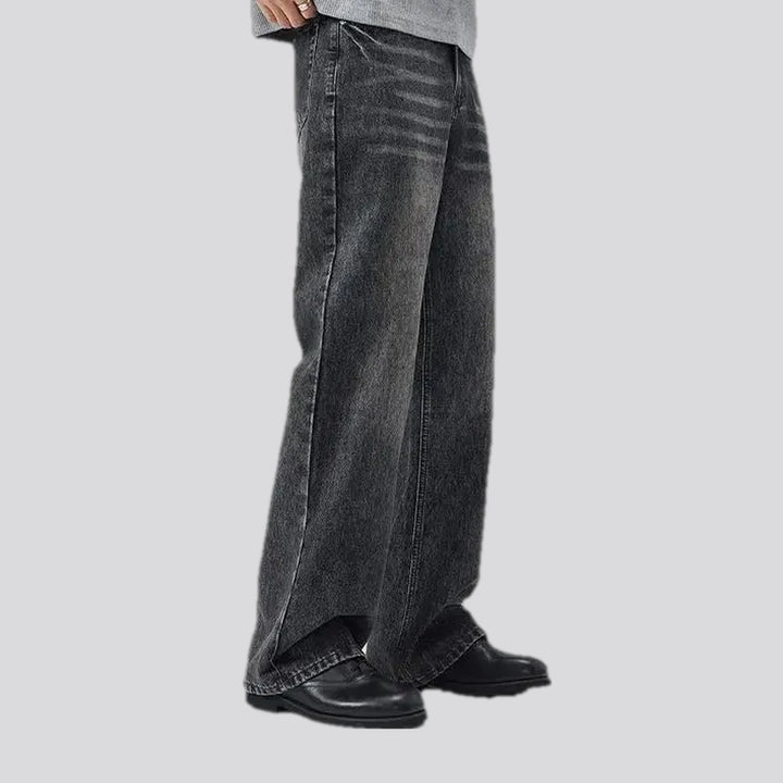 Fashionable bootcut creased men's jeans